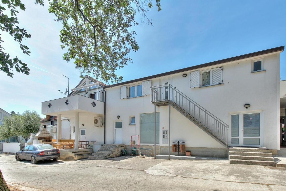 Apartments Suzy Umag Exterior photo